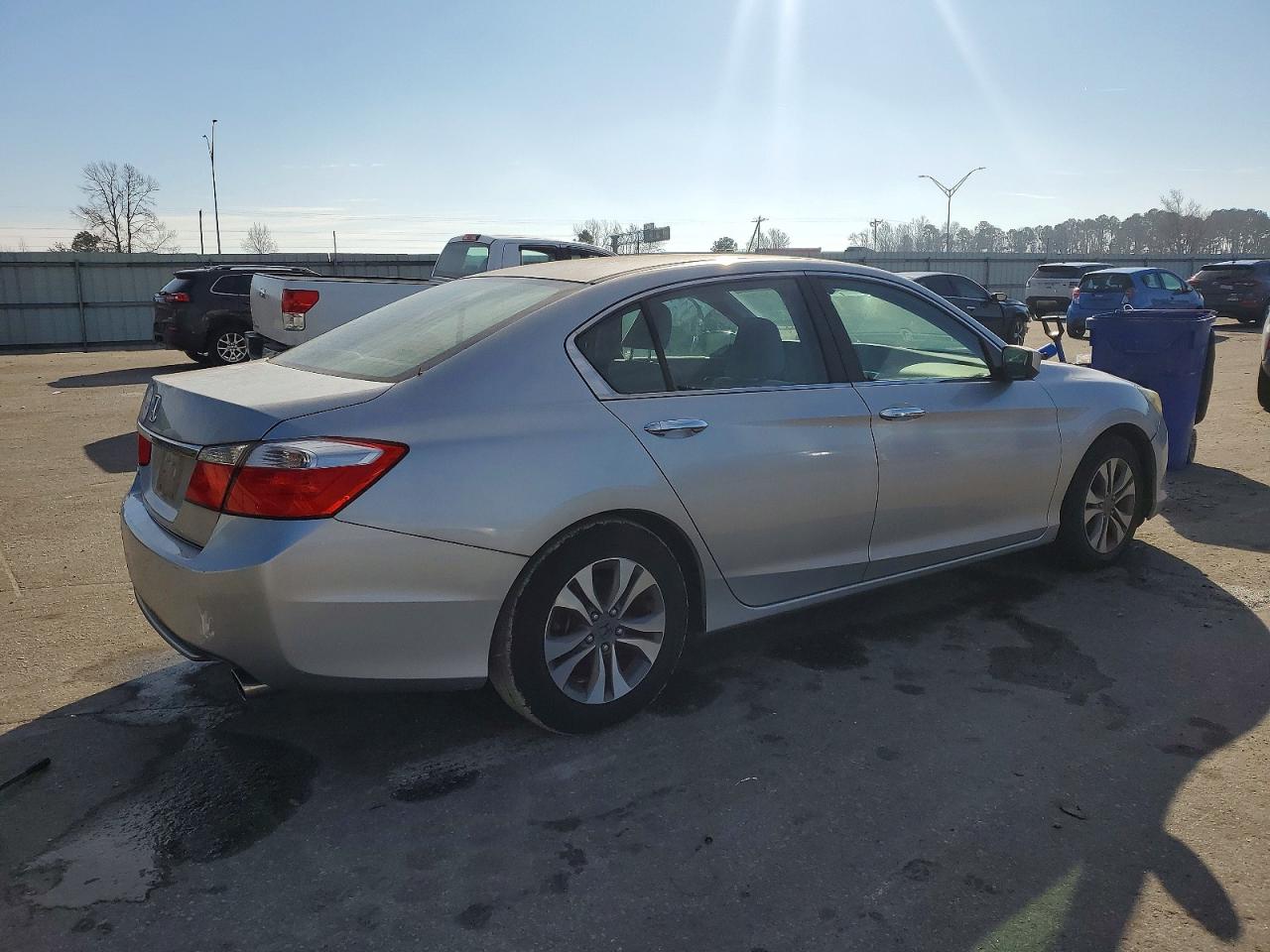 2013 HONDA ACCORD LX photo 3