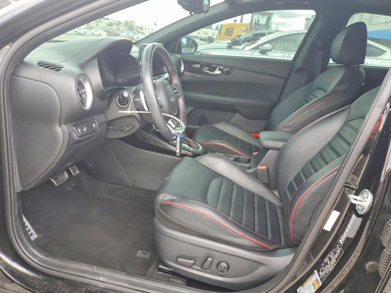 2024 KIA FORTE GT photo 7