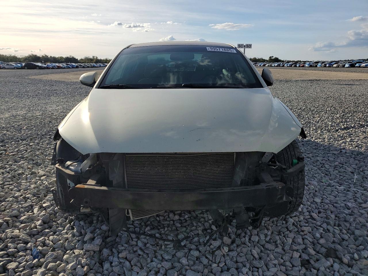 2017 HYUNDAI ELANTRA SE photo 5