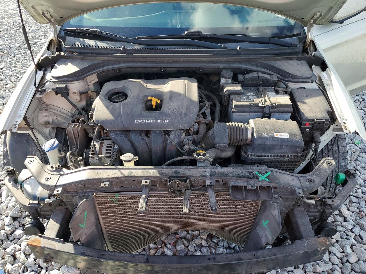 2017 HYUNDAI ELANTRA SE photo 11