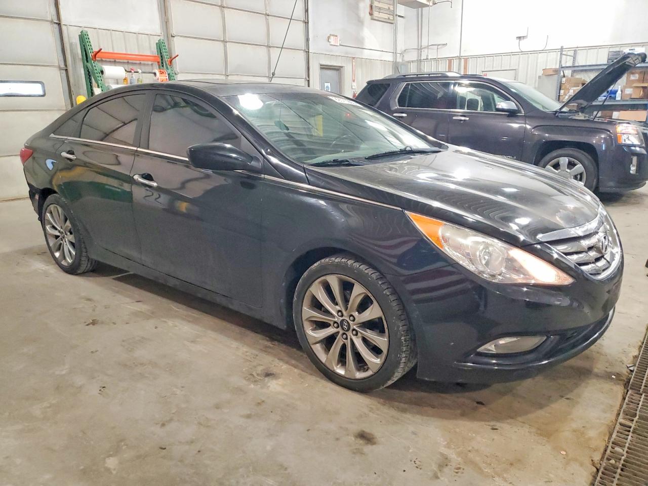 2013 HYUNDAI SONATA SE photo 4