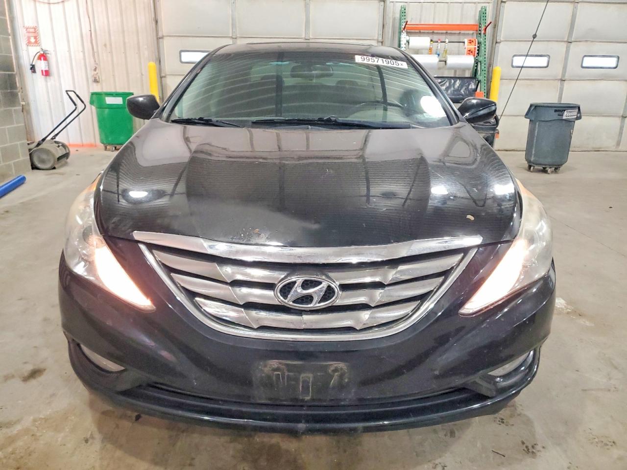 2013 HYUNDAI SONATA SE photo 5
