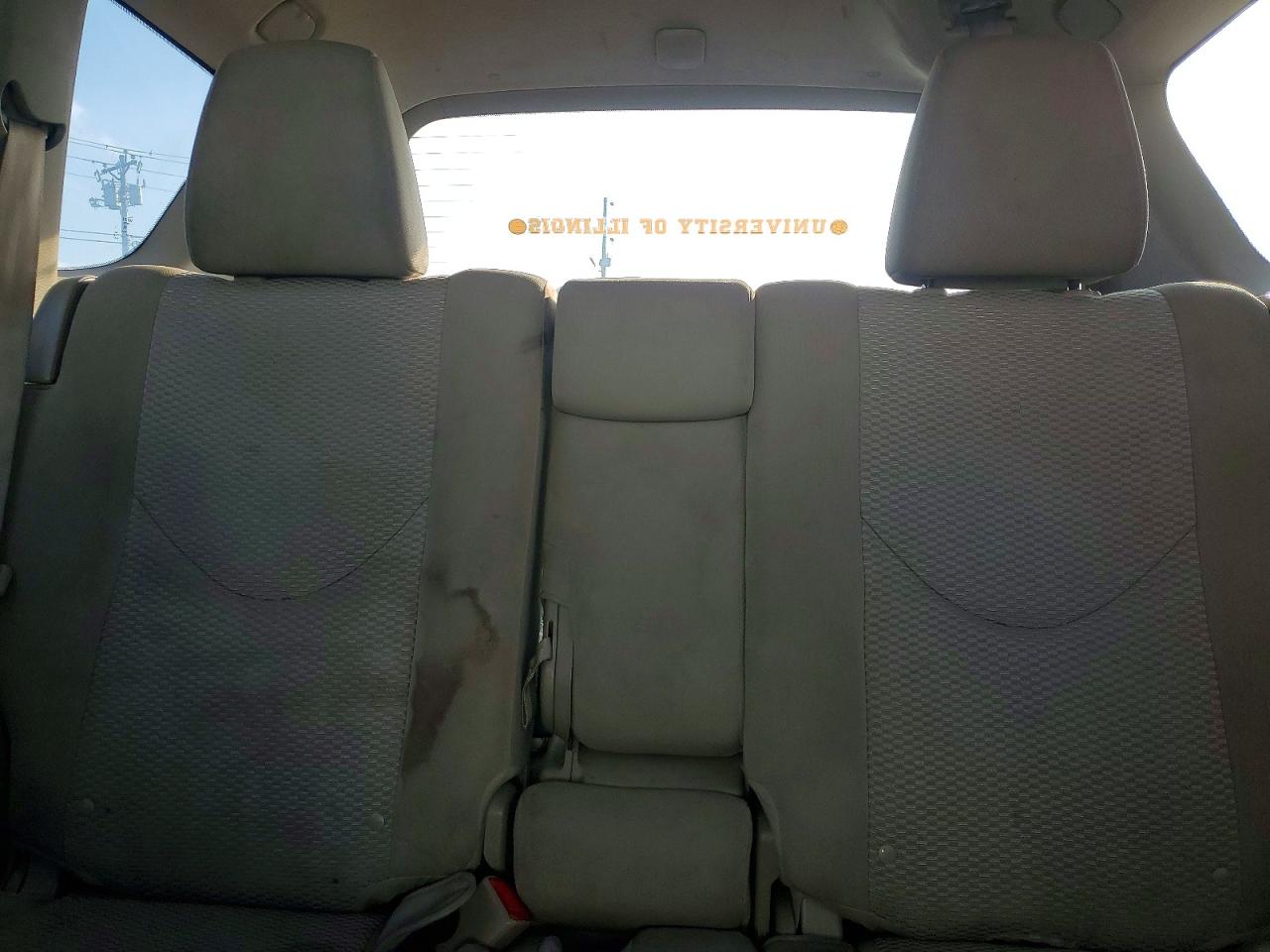 2012 TOYOTA RAV4 photo 10