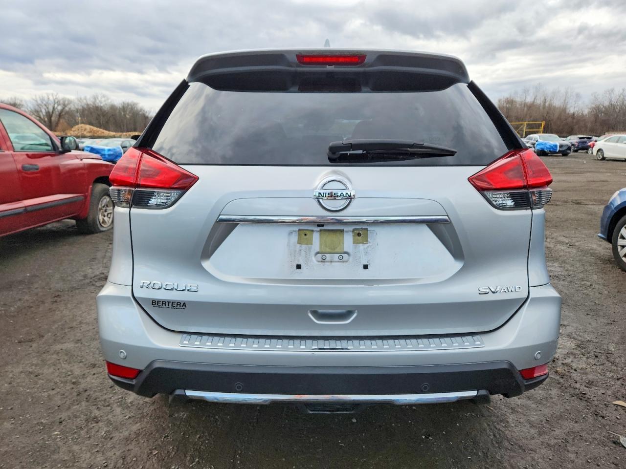 2020 NISSAN ROGUE S photo 11