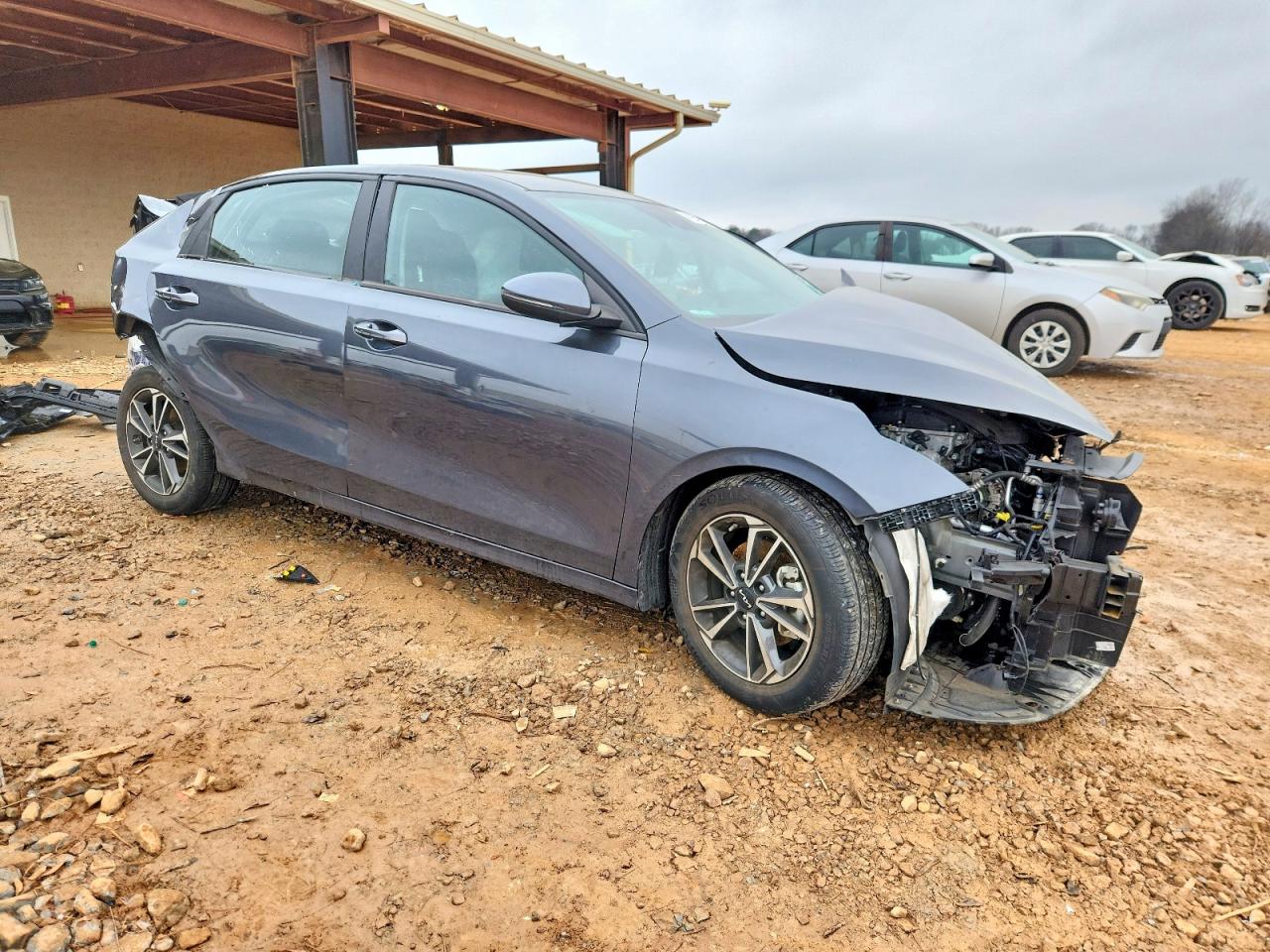 2023 KIA FORTE LX photo 4