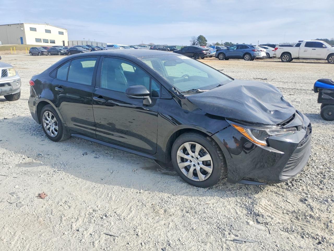 2025 TOYOTA COROLLA LE photo 4