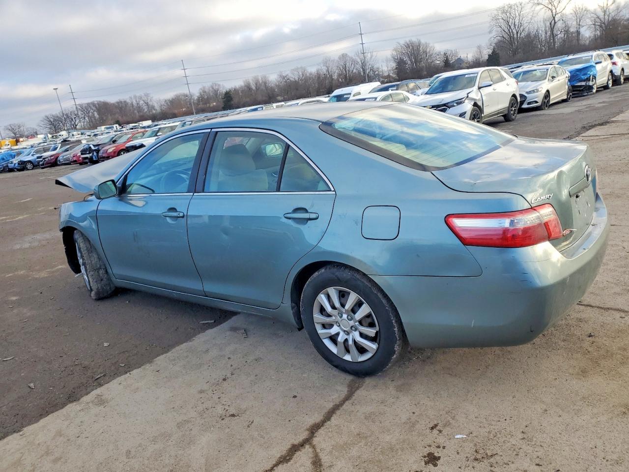 2009 TOYOTA CAMRY BASE photo 2