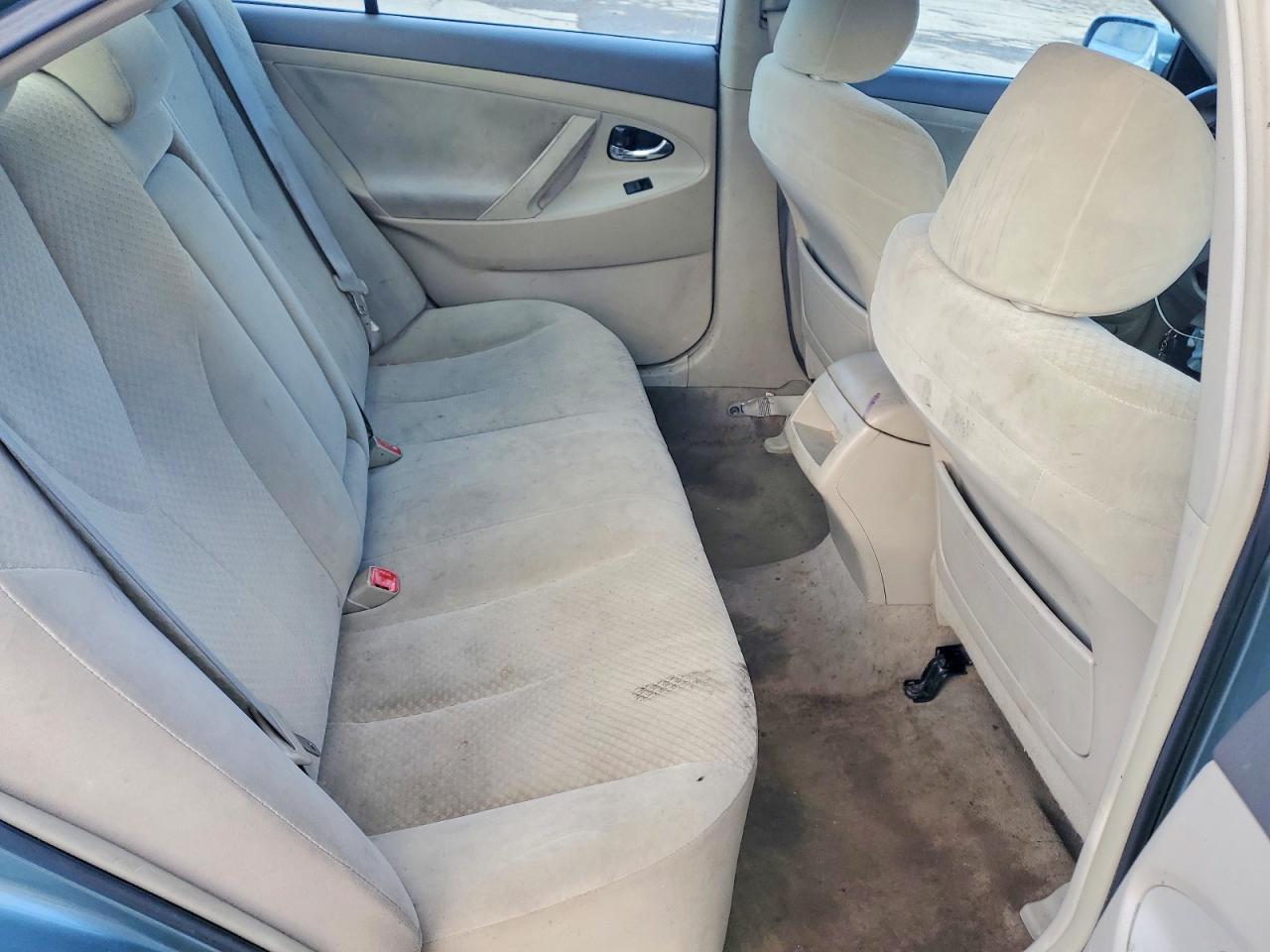 2009 TOYOTA CAMRY BASE photo 10