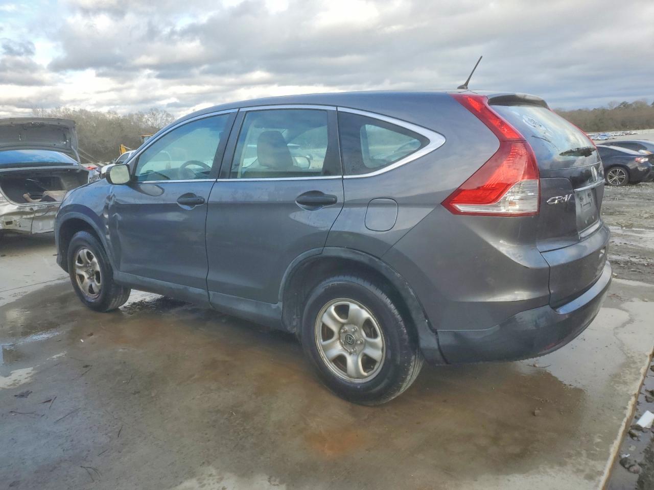 2013 HONDA CR-V LX photo 2