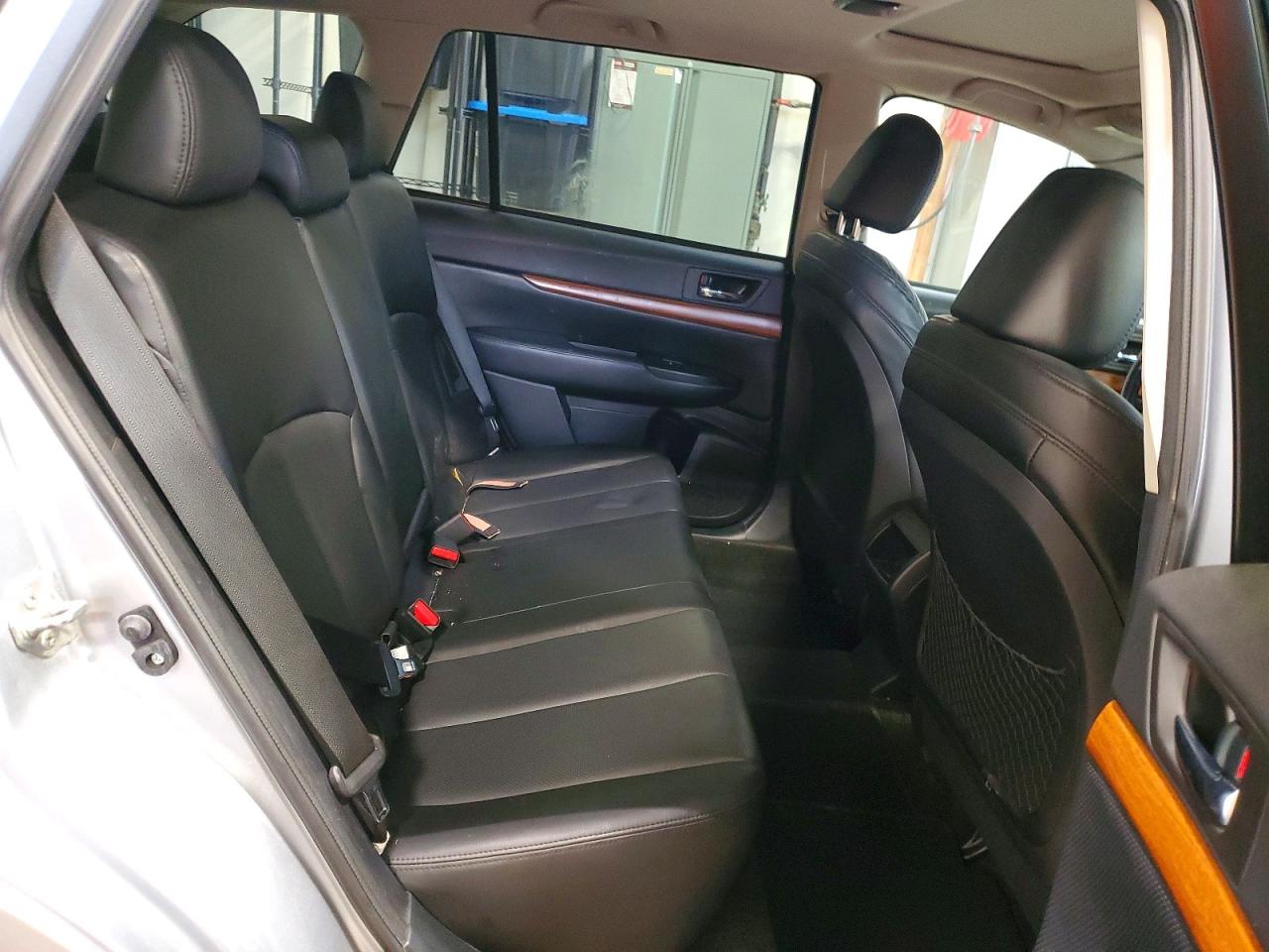 2014 SUBARU OUTBACK 3.6R LIMITED photo 11