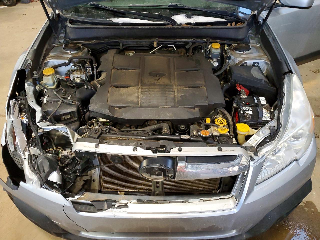 2014 SUBARU OUTBACK 3.6R LIMITED photo 12
