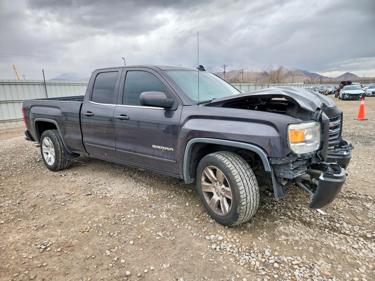 2015 GMC SIERRA C1500 SLE photo 4