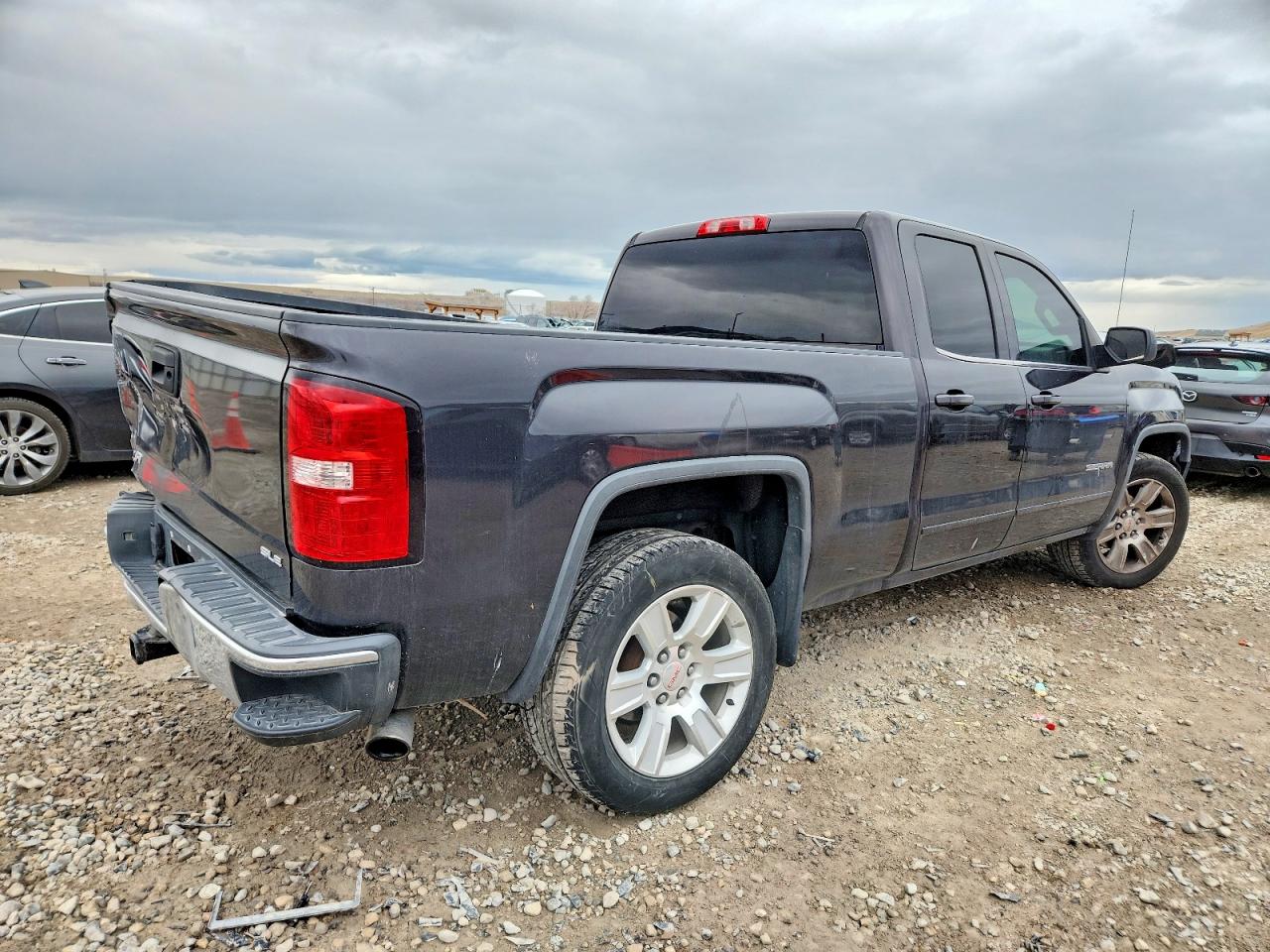 2015 GMC SIERRA C1500 SLE photo 3