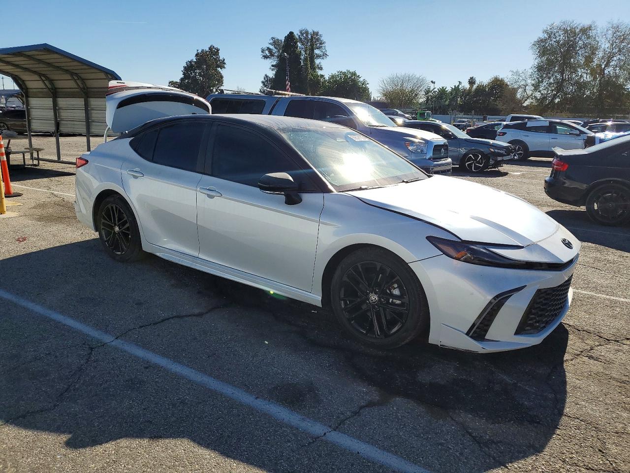 2025 TOYOTA CAMRY XSE photo 4