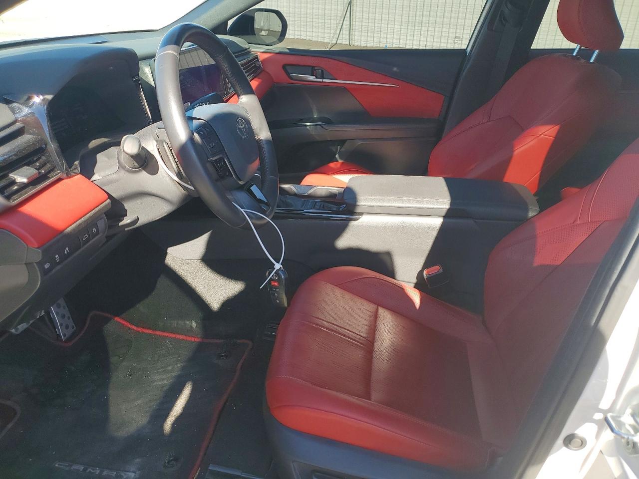 2025 TOYOTA CAMRY XSE photo 7