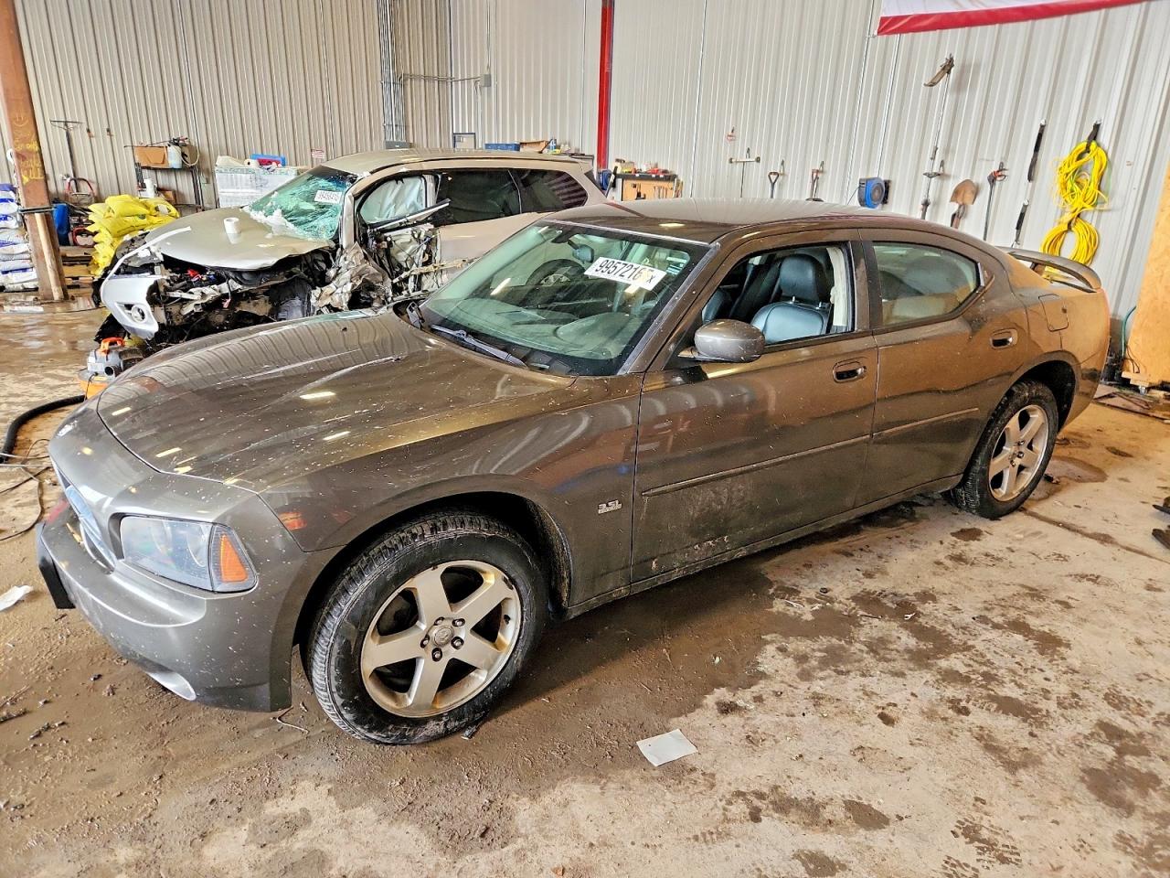 2010 DODGE CHARGER