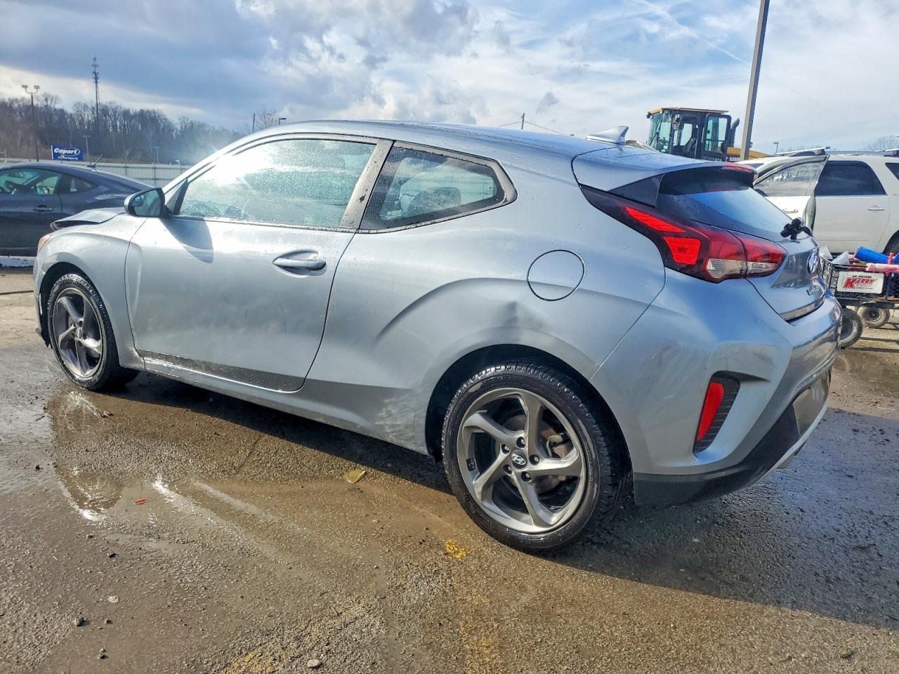 2019 HYUNDAI VELOSTER BASE photo 2