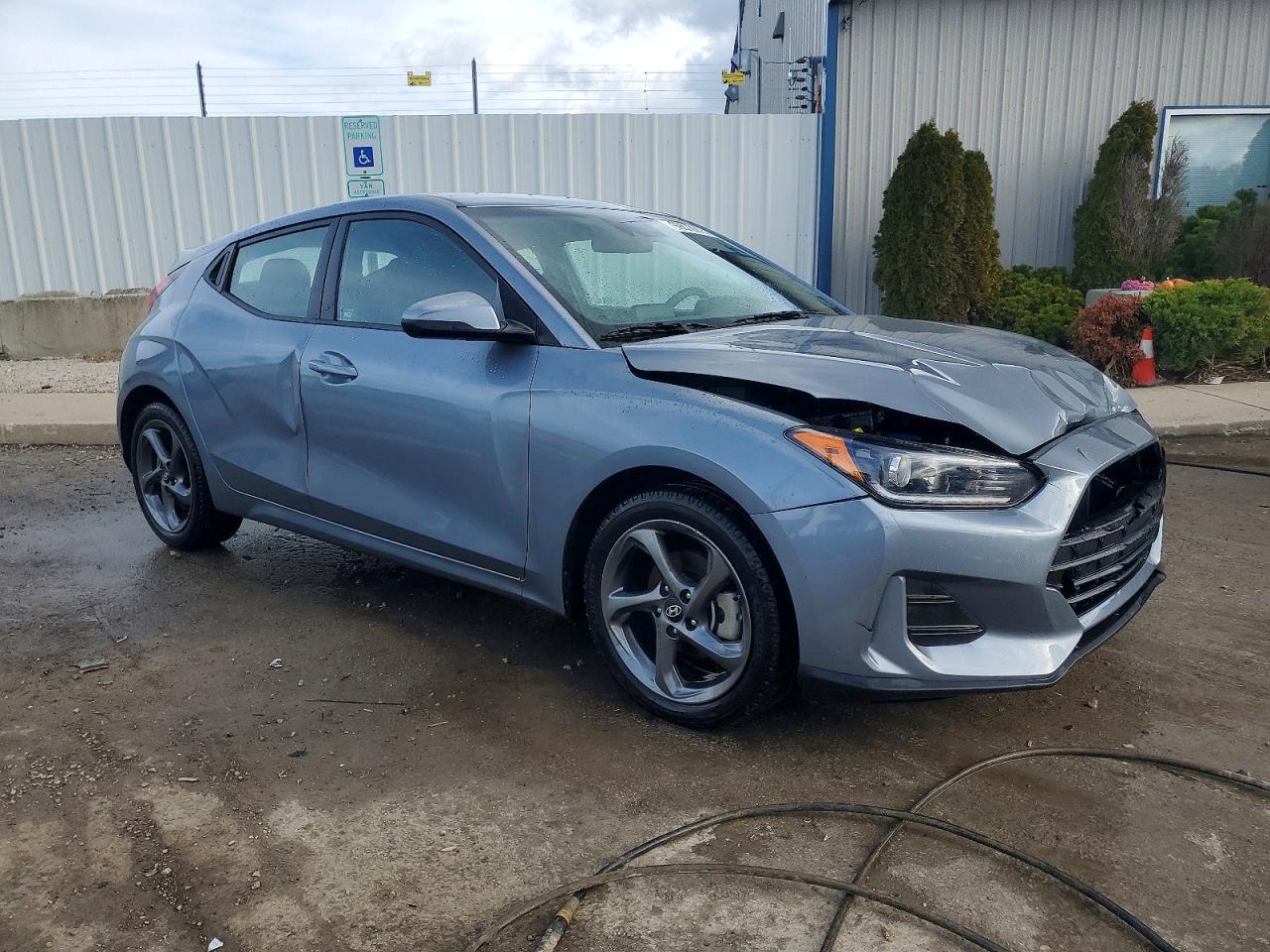 2019 HYUNDAI VELOSTER BASE photo 4