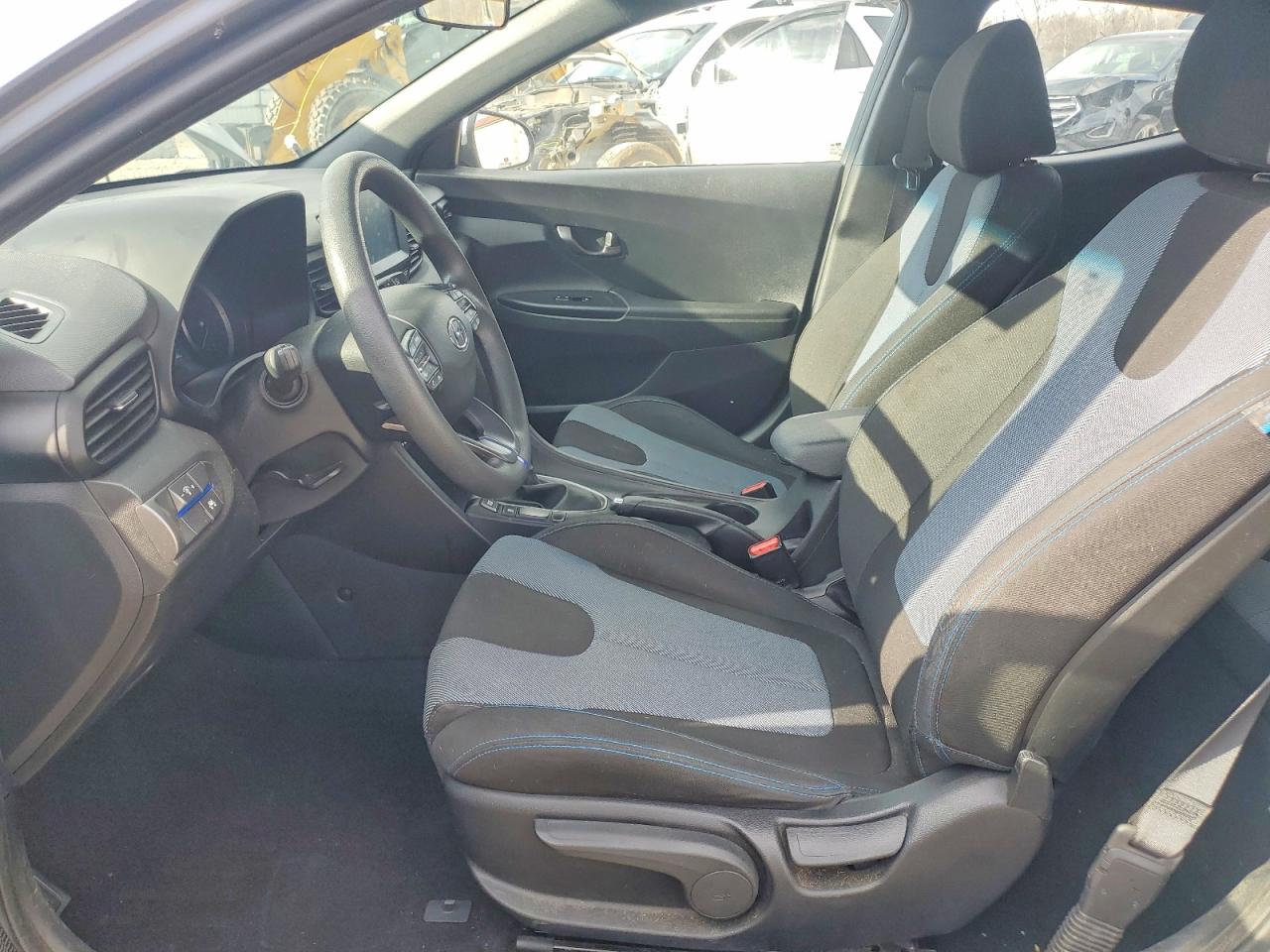 2019 HYUNDAI VELOSTER BASE photo 7