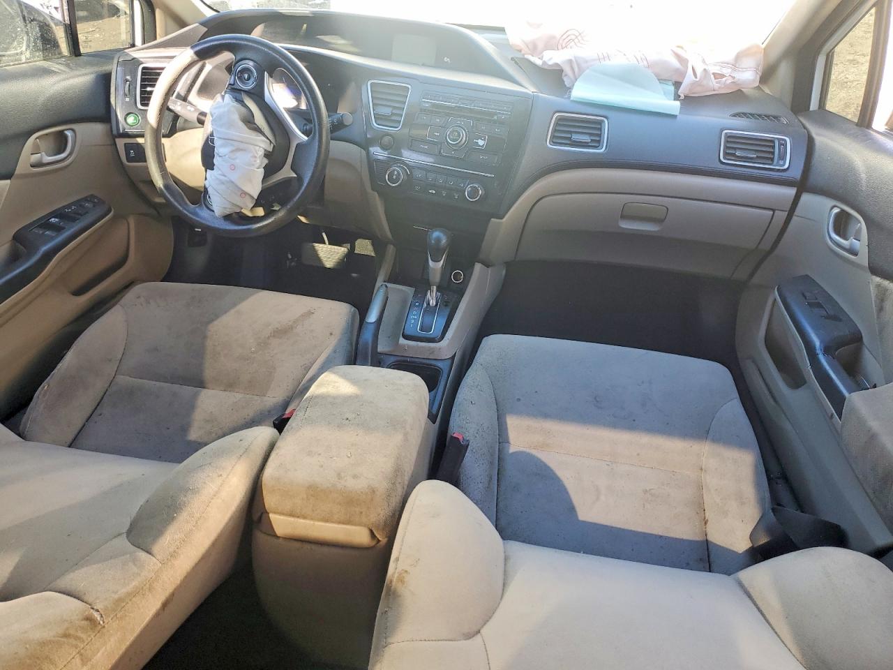 2013 HONDA CIVIC LX photo 8