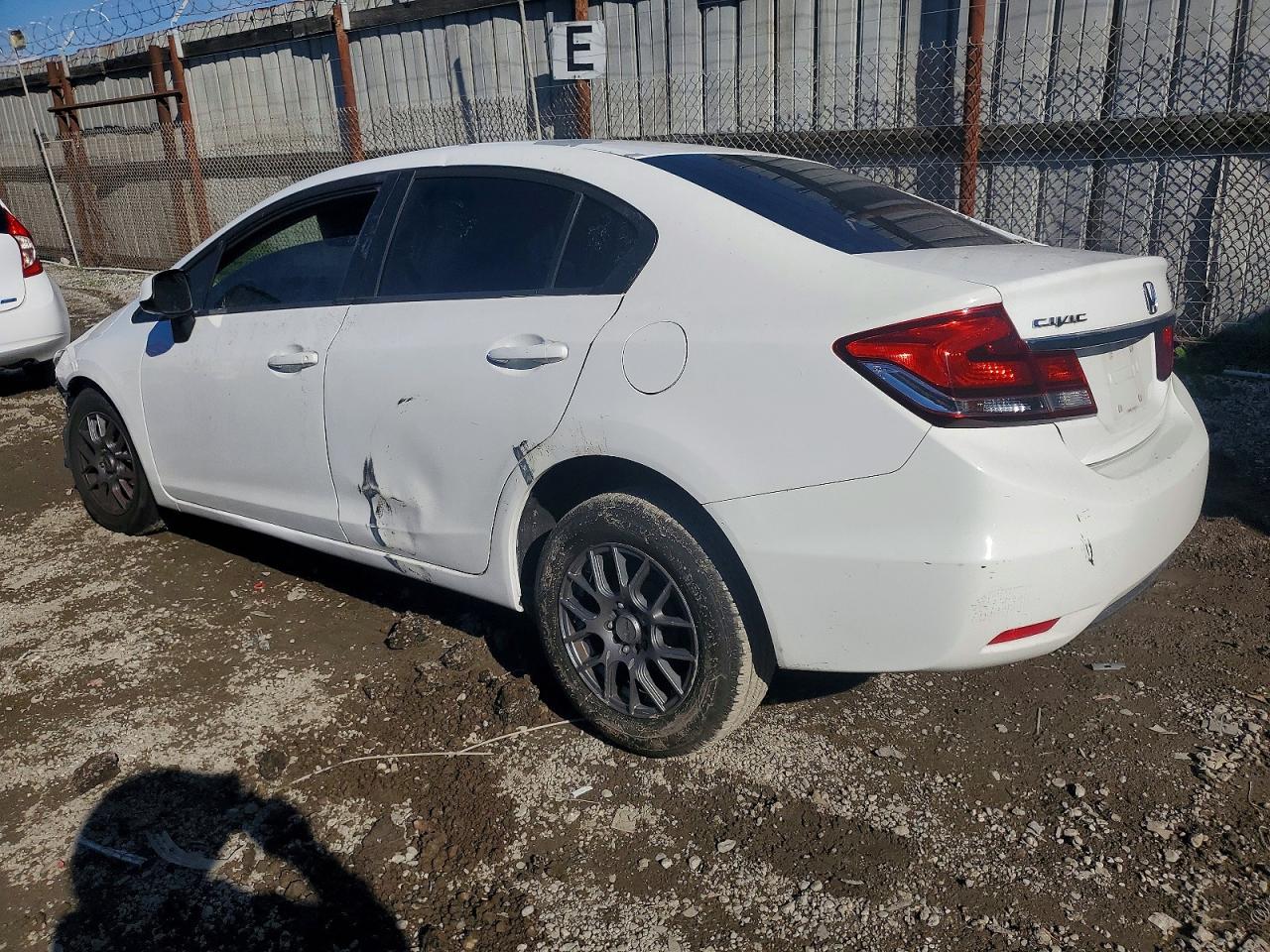 2013 HONDA CIVIC LX photo 2
