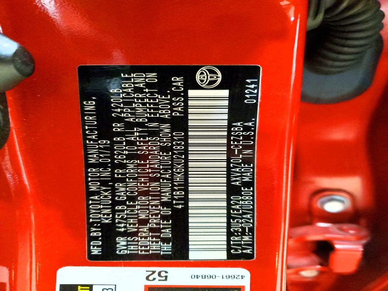 2019 TOYOTA CAMRY SE photo 12