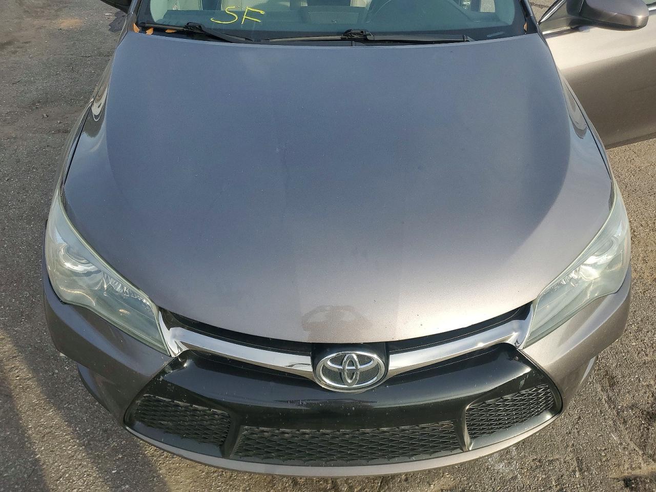 2015 TOYOTA CAMRY LE photo 11