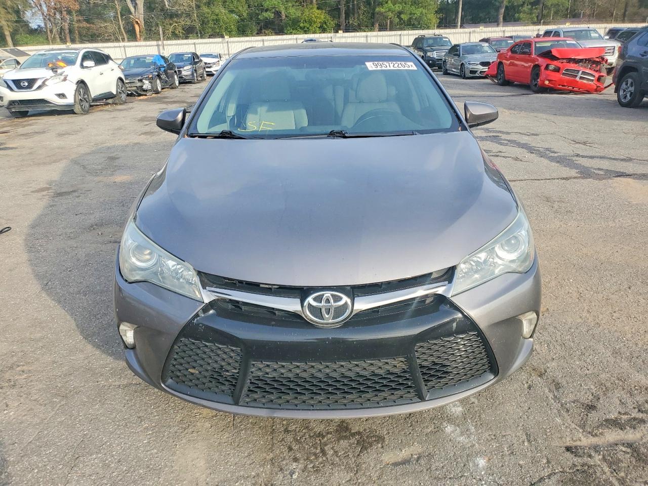 2015 TOYOTA CAMRY LE photo 5