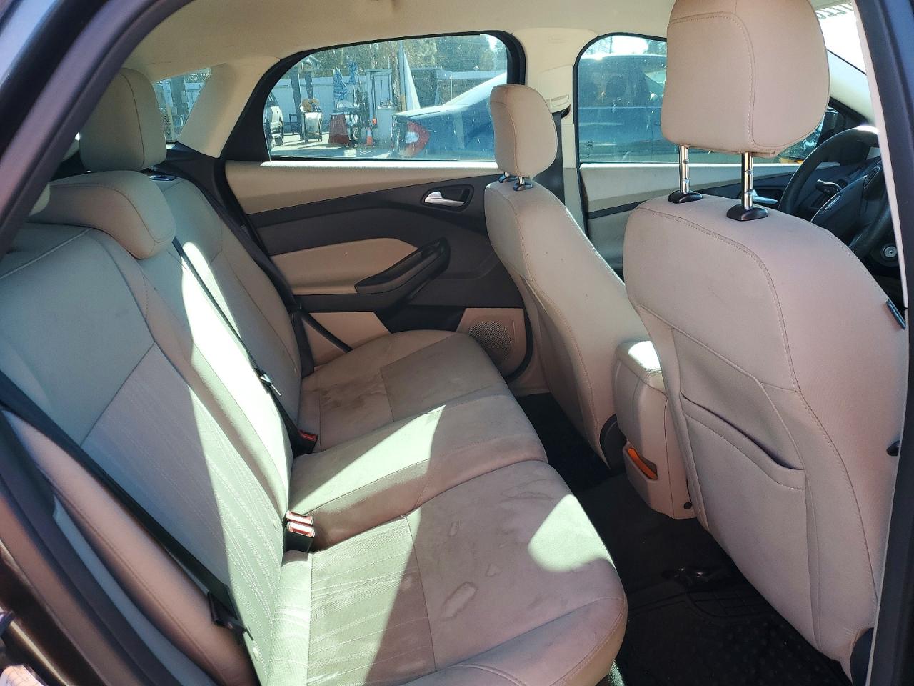 2018 FORD FOCUS SE photo 10