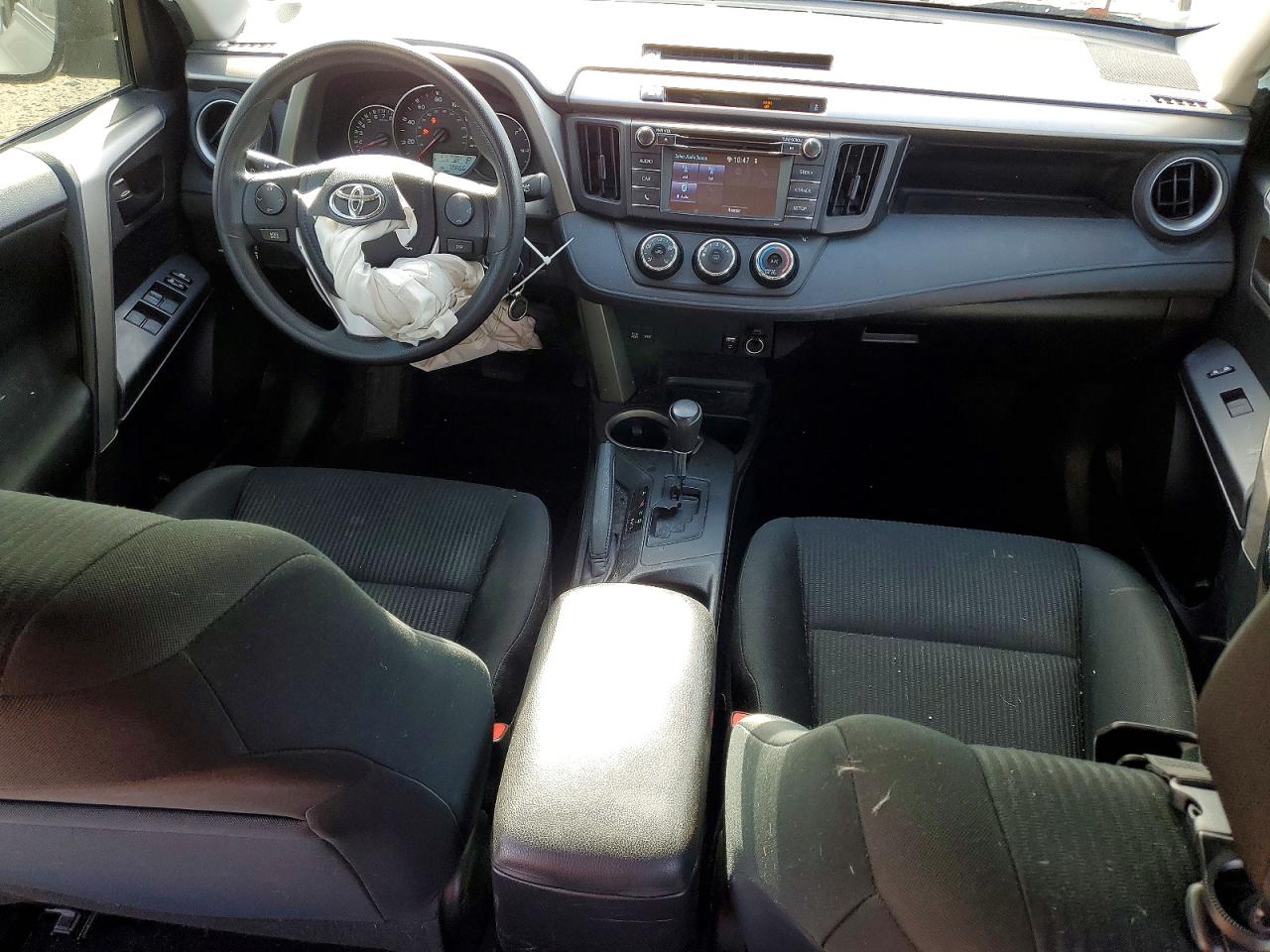 2016 TOYOTA RAV4 LE photo 8