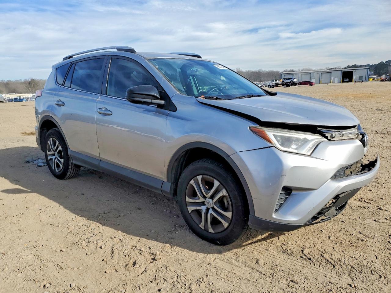 2016 TOYOTA RAV4 LE photo 4