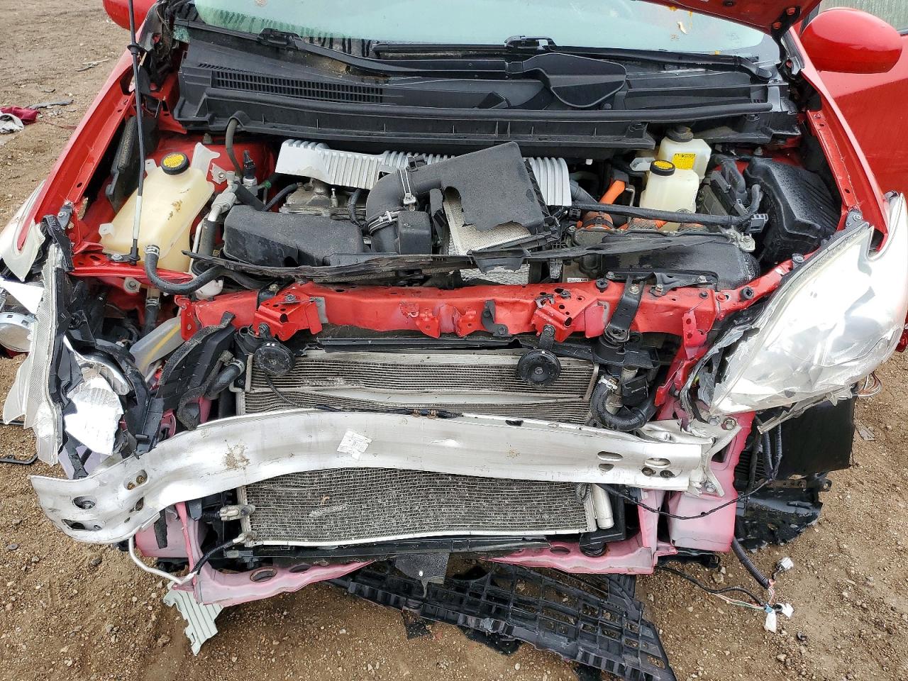 2013 TOYOTA PRIUS photo 11