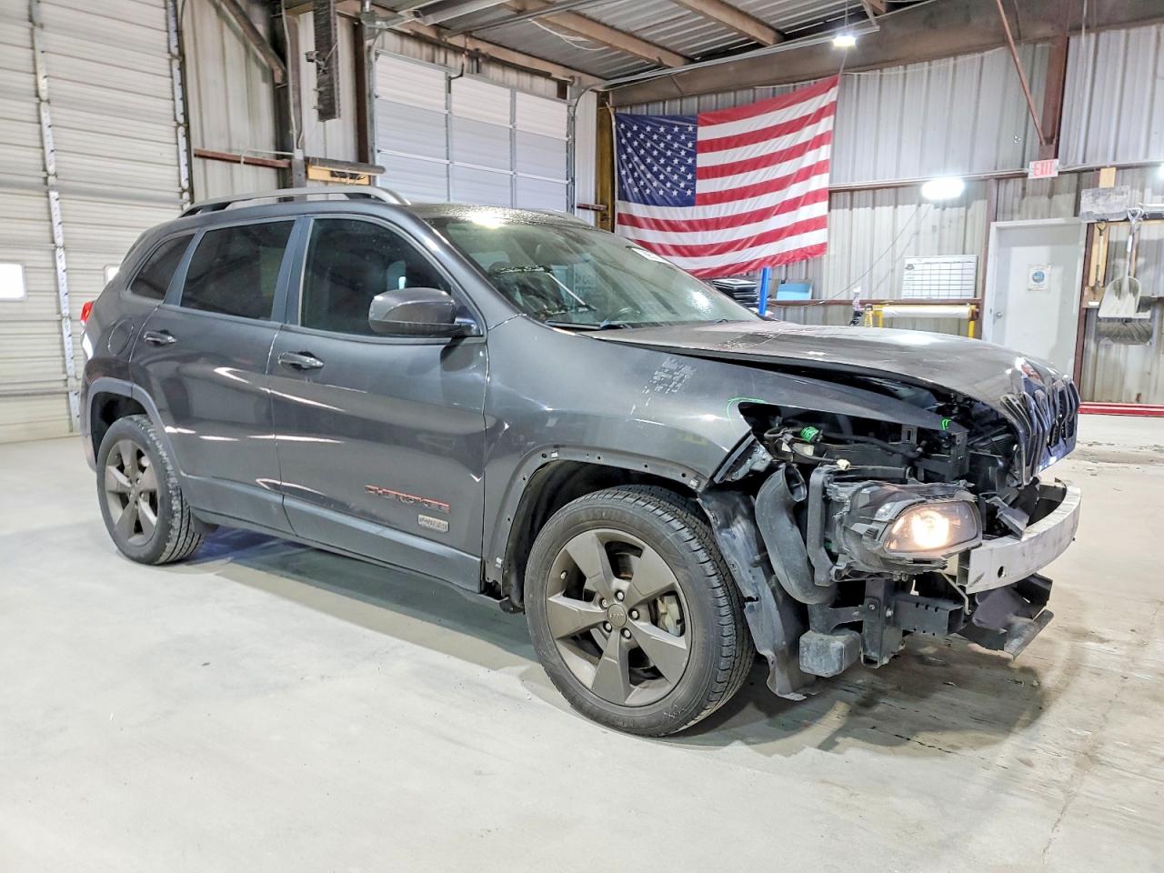 2016 JEEP CHEROKEE LATITUDE photo 4