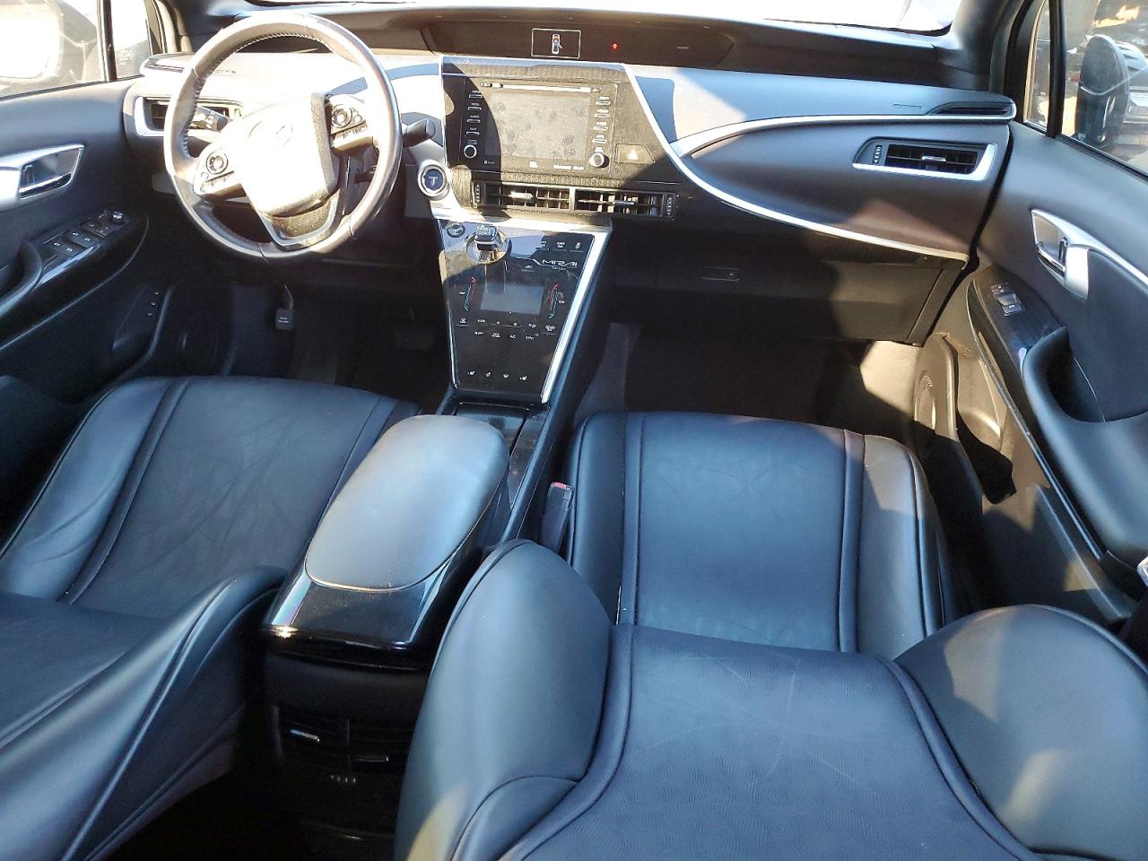 2020 TOYOTA MIRAI photo 8