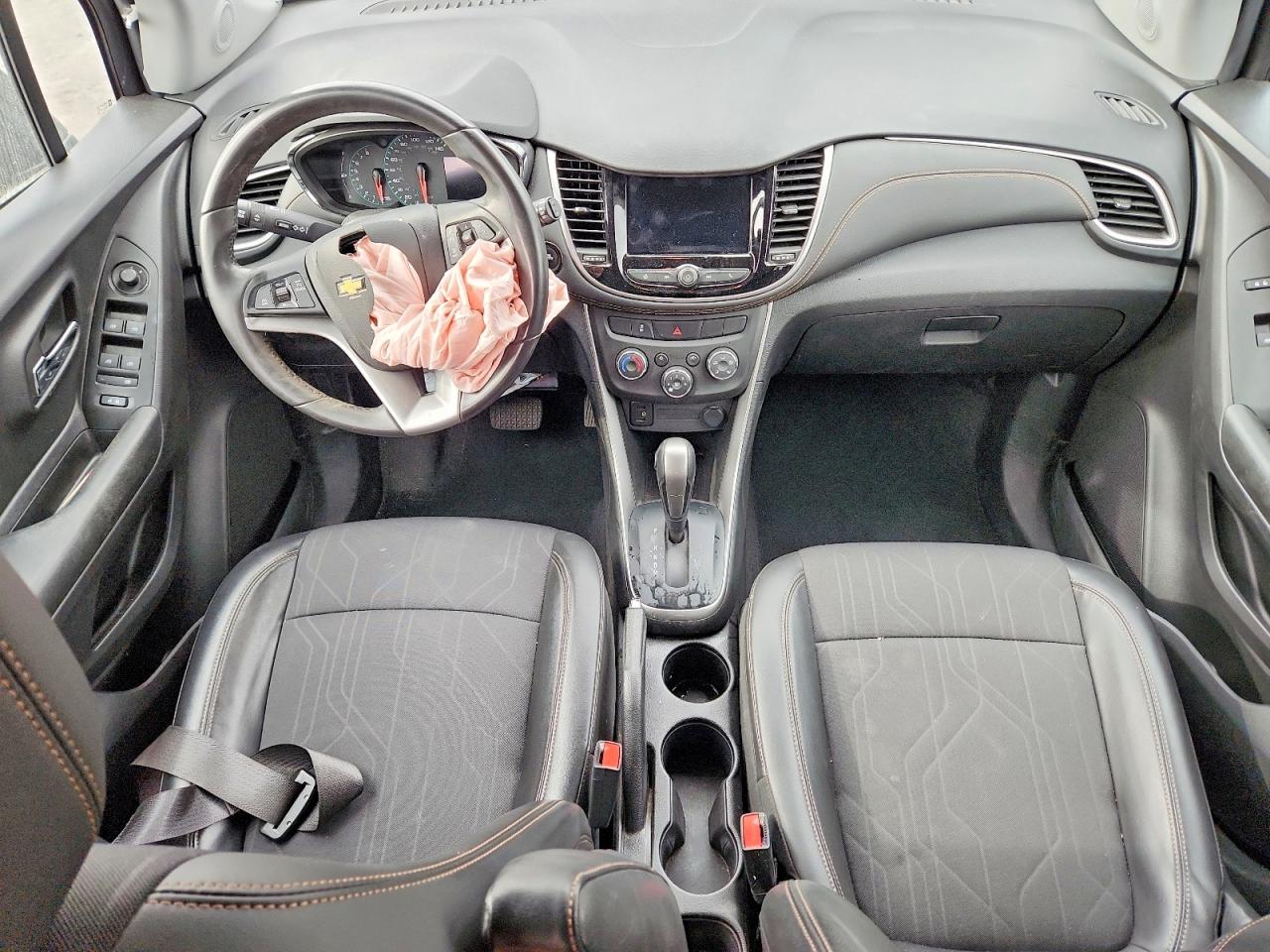 2022 CHEVROLET TRAX 1LT photo 8