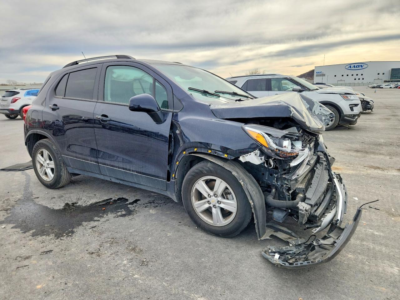 2022 CHEVROLET TRAX 1LT photo 4