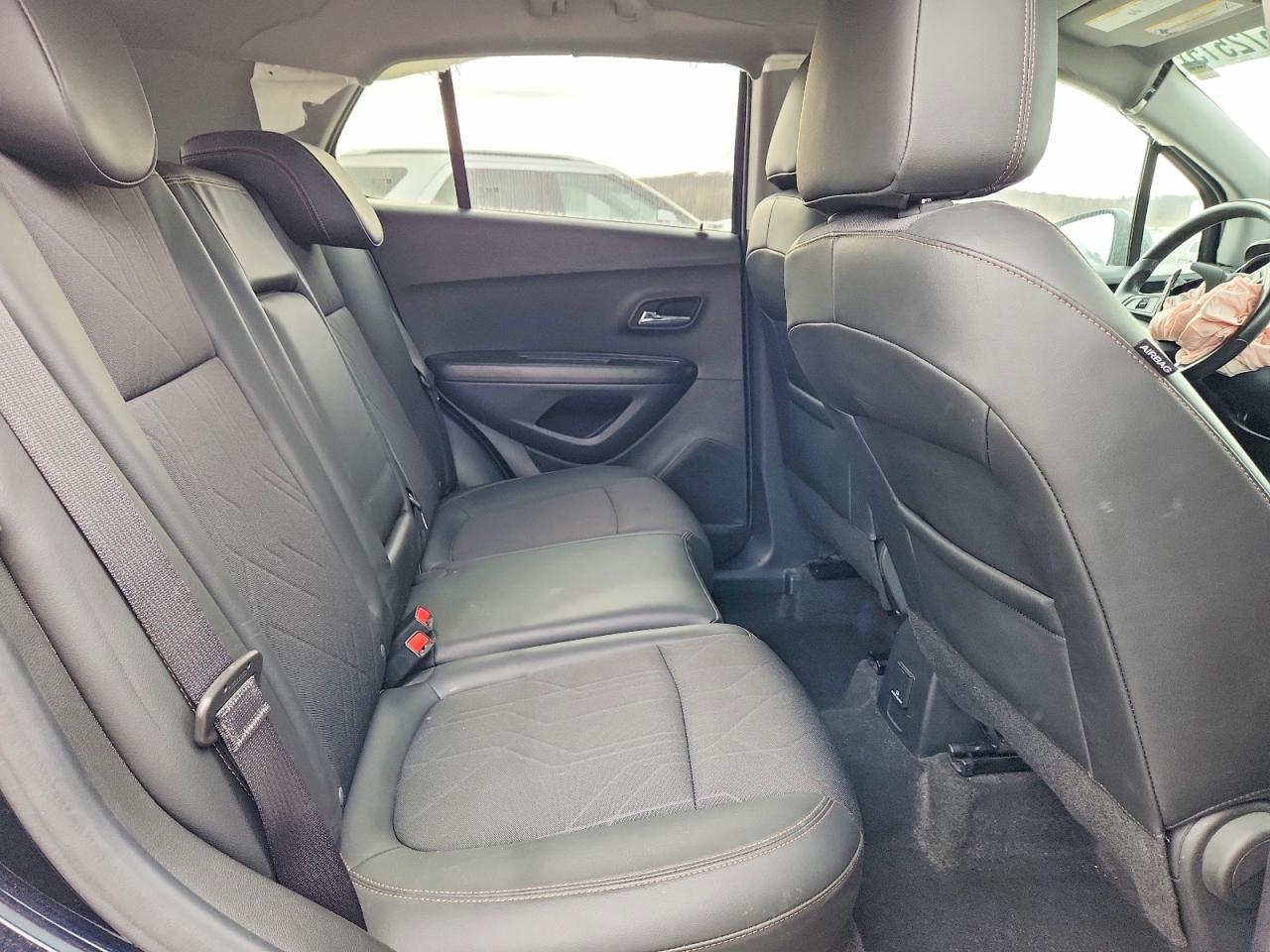 2022 CHEVROLET TRAX 1LT photo 10