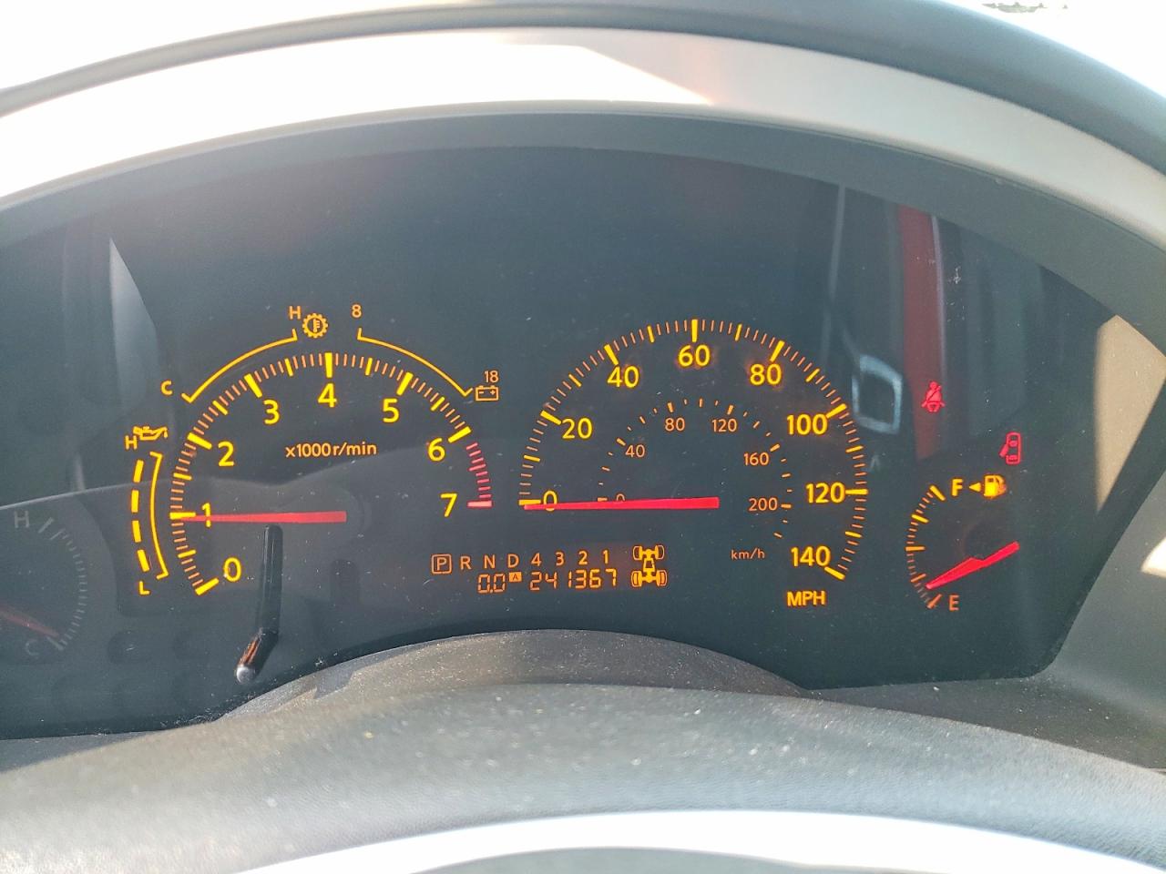 2005 INFINITI QX56 photo 9
