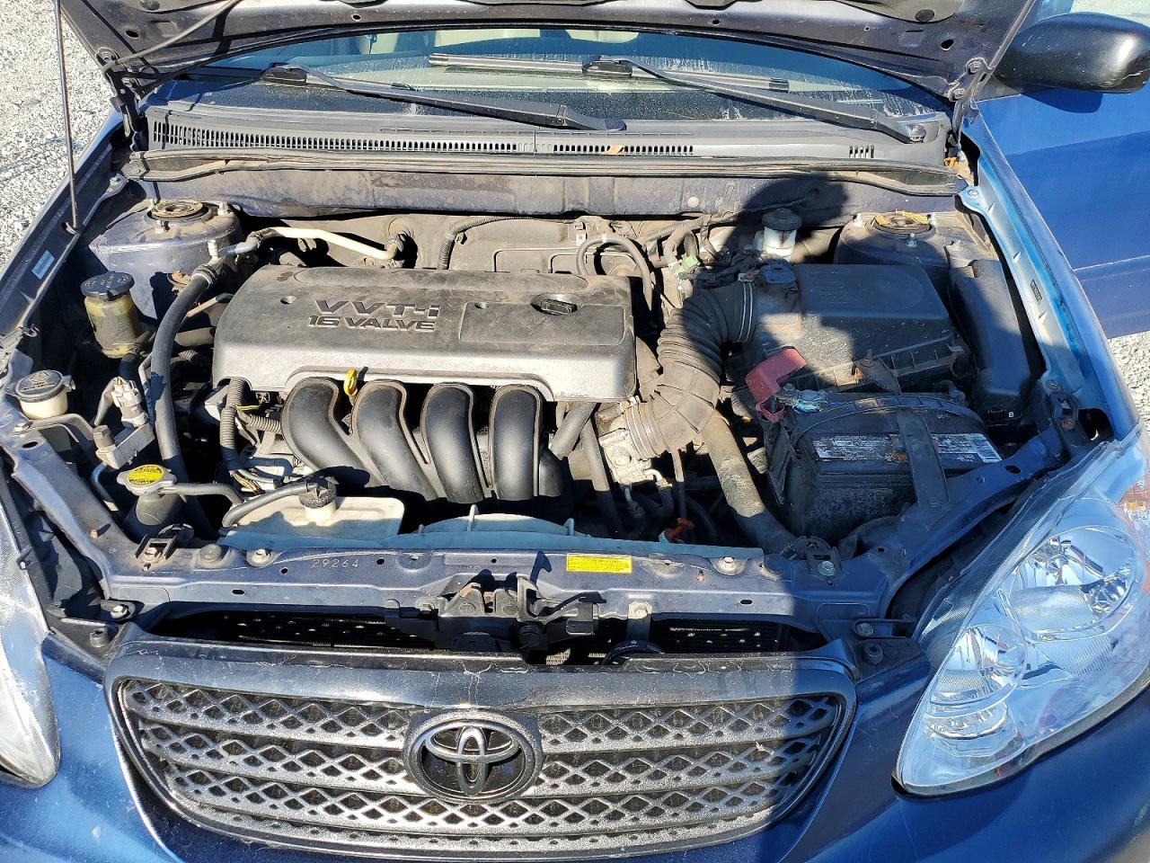 2005 TOYOTA COROLLA CE photo 11