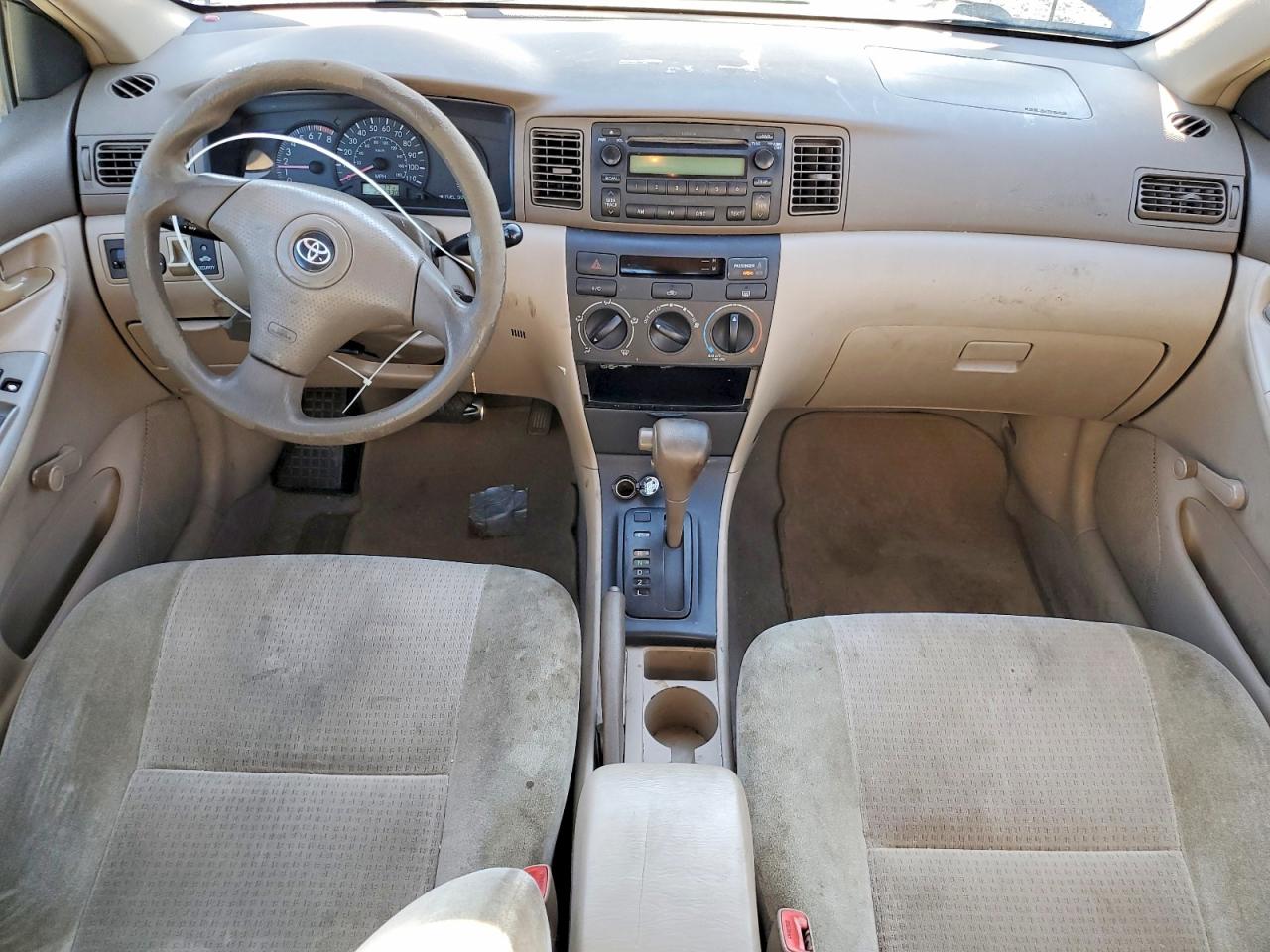 2005 TOYOTA COROLLA CE photo 8
