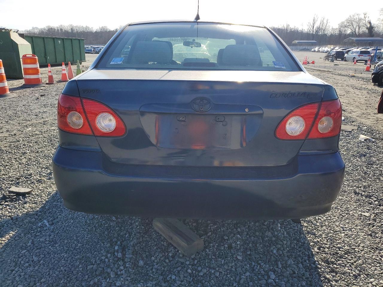 2005 TOYOTA COROLLA CE photo 6