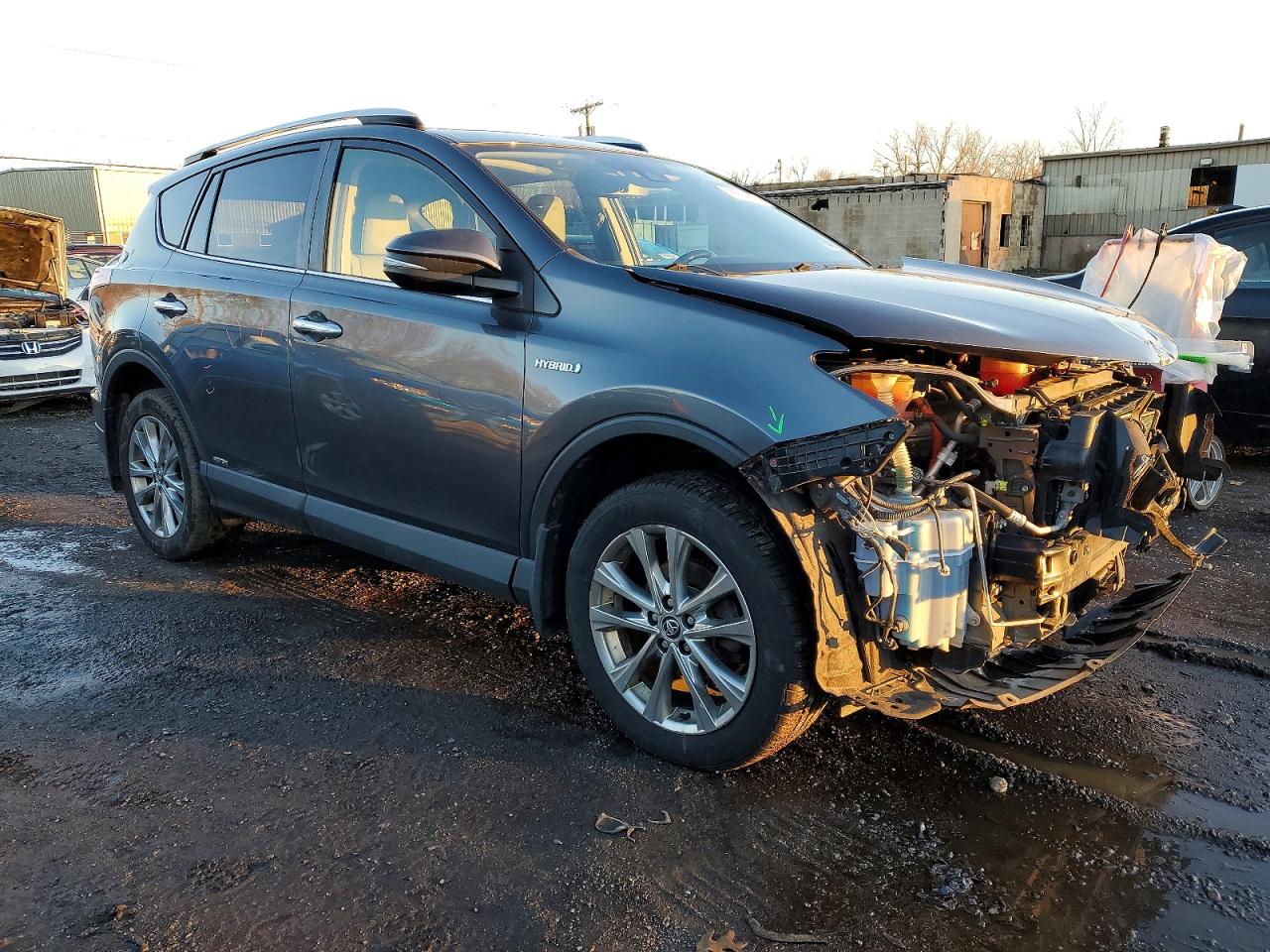 2016 TOYOTA RAV4 HV LIMITED photo 4