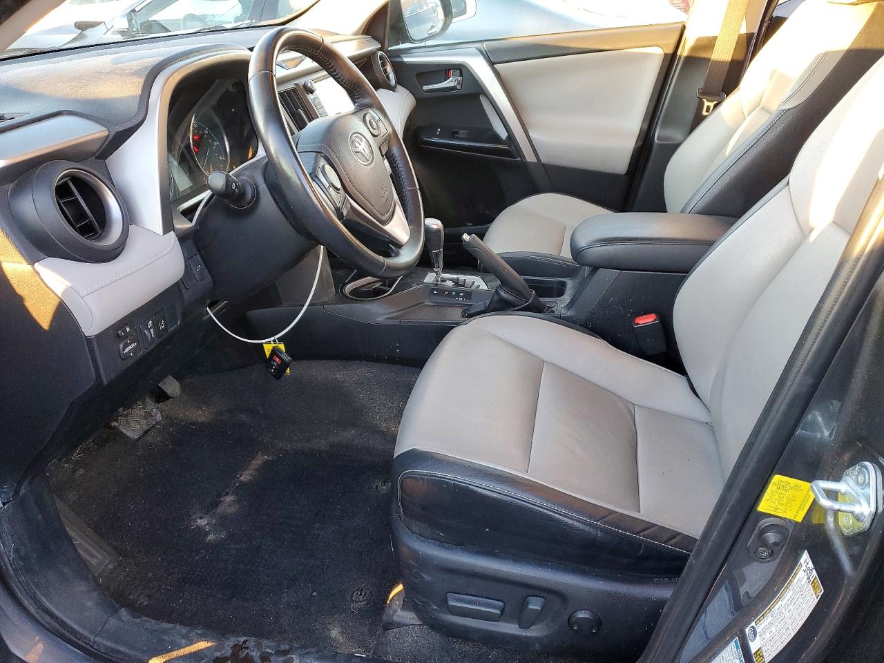 2016 TOYOTA RAV4 HV LIMITED photo 7