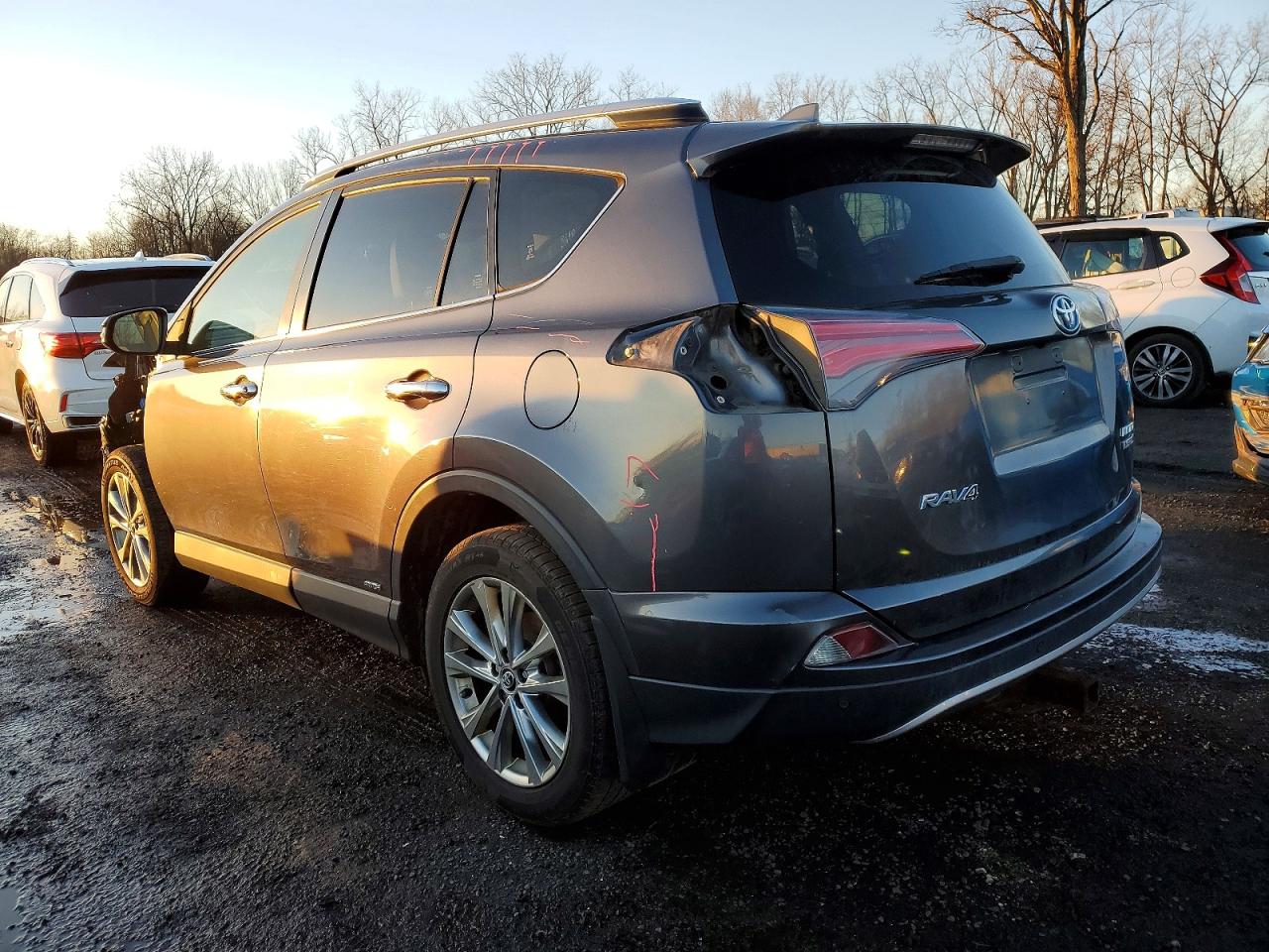 2016 TOYOTA RAV4 HV LIMITED photo 2
