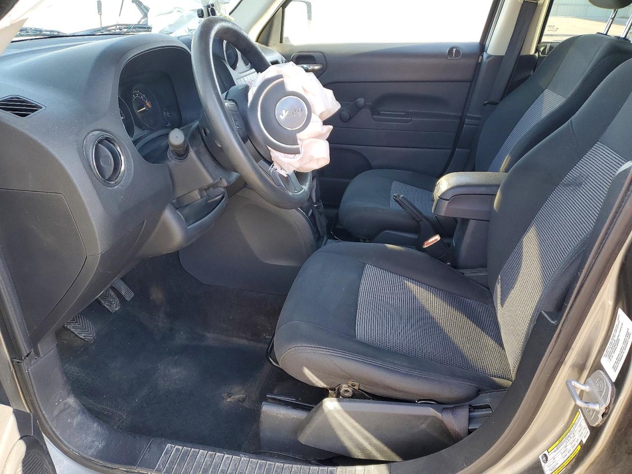 2014 JEEP PATRIOT SPORT photo 7