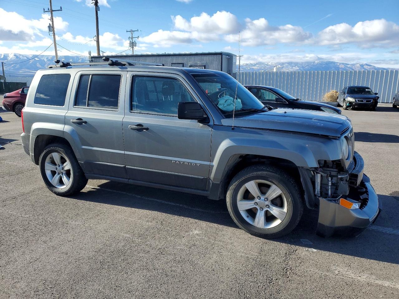 2014 JEEP PATRIOT SPORT photo 4