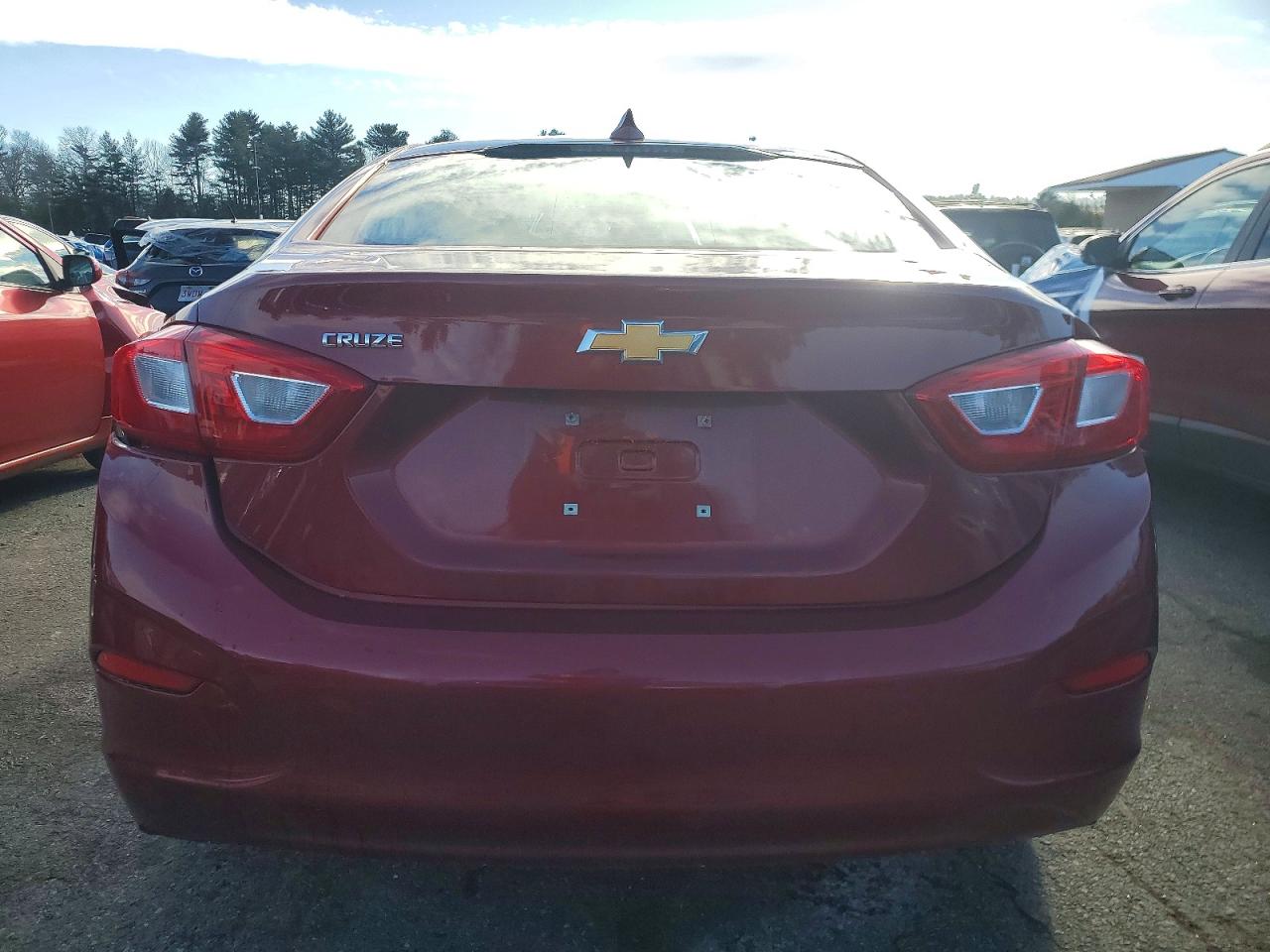 2017 CHEVROLET CRUZE LT photo 6