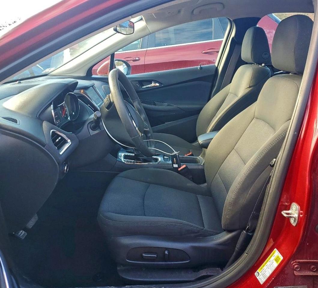 2017 CHEVROLET CRUZE LT photo 7