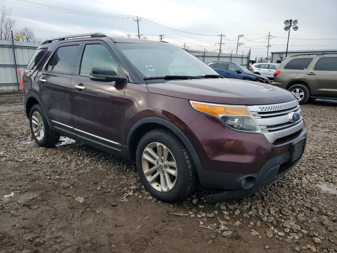 2011 FORD EXPLORER XLT photo 10