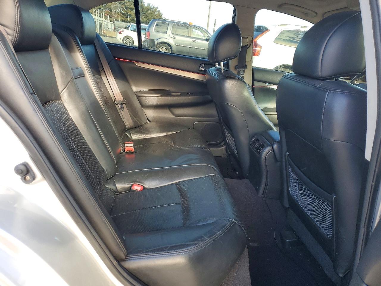 2013 INFINITI G37 photo 10